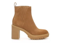 Celia Boot