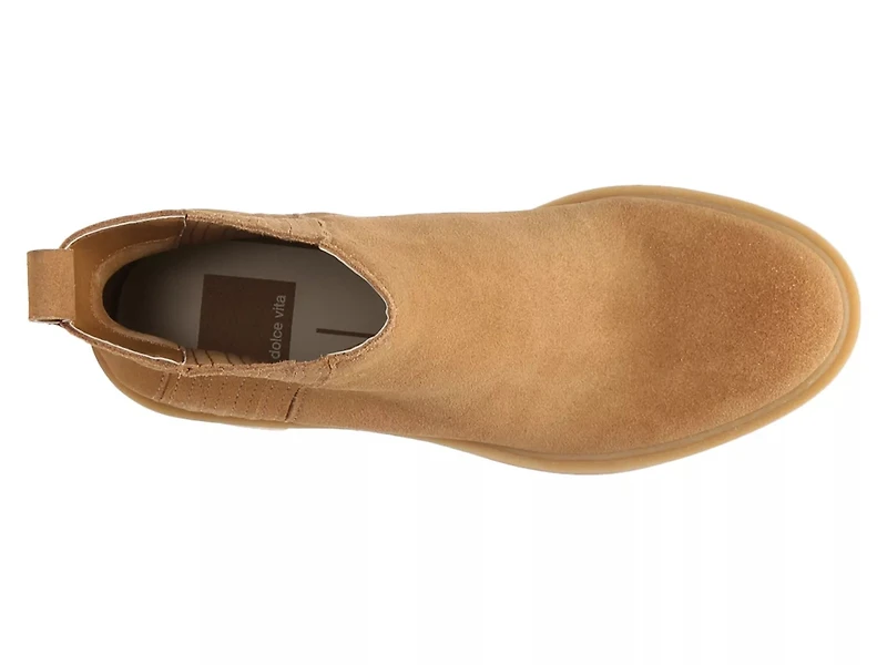 Celia Boot