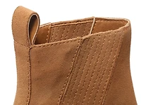 Celia Boot