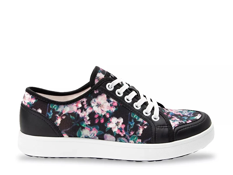 Sneaq Sneaker
