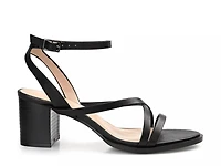 Anikah Sandal