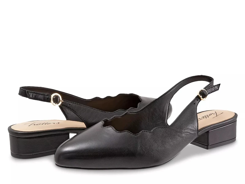 Joselyn Sandal