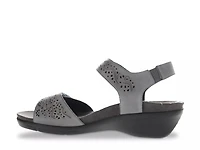 Wanda Sandal