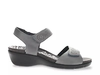 Wanda Sandal