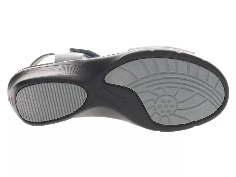 Wanda Sandal