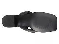 Seelah Sandal