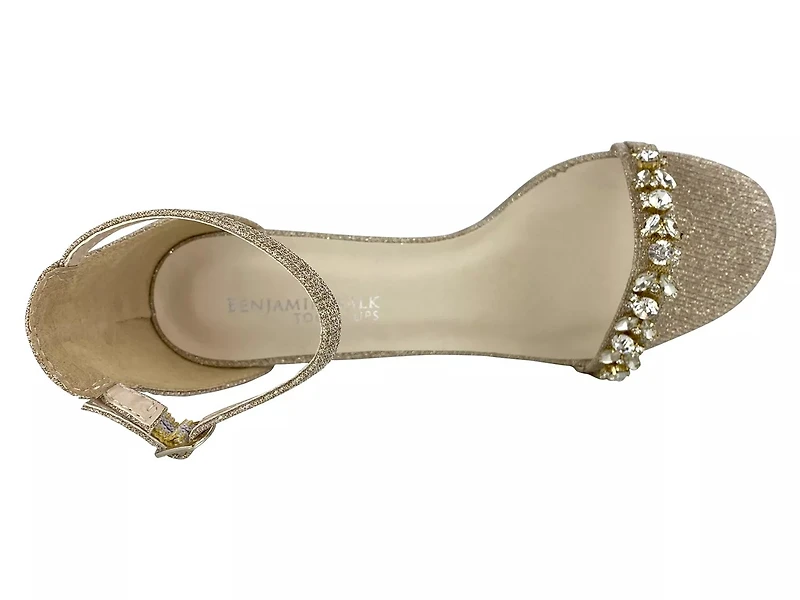 Camila Sandal
