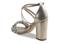 Hira Sandal