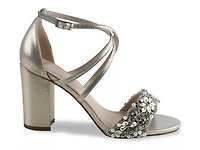 Hira Sandal