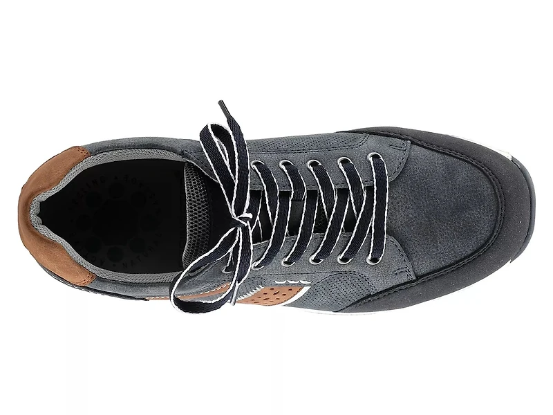 Griffin Sneaker