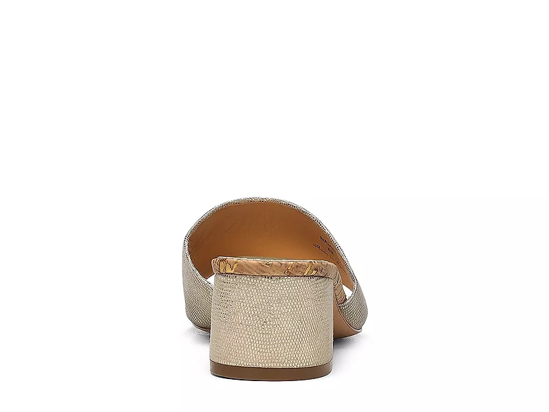Naia Sandal