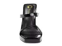 Naive Sandal