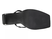 Naive Sandal