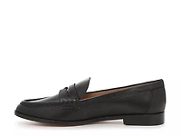 Wynnie Penny Loafer