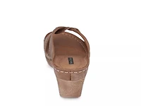 Gisele Sandal