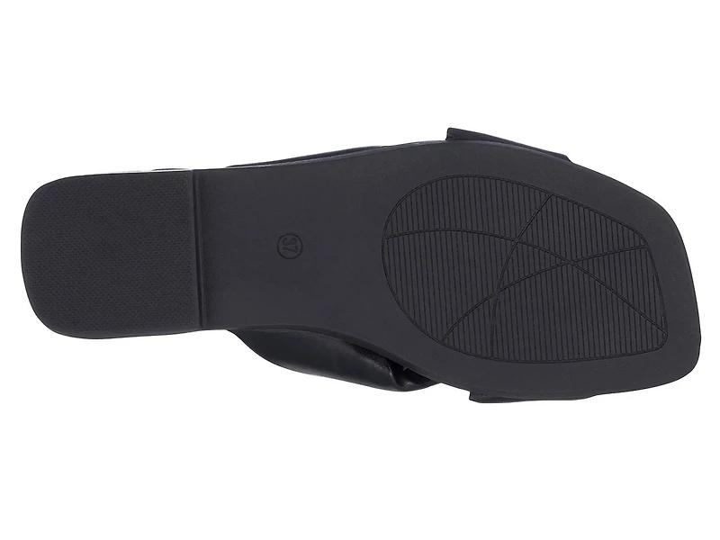 Perri Sandal