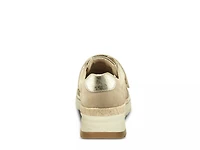 Hellana Sneaker