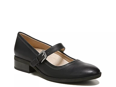 Ramona Mary Jane Flat