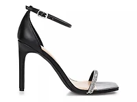 Zoya Sandal