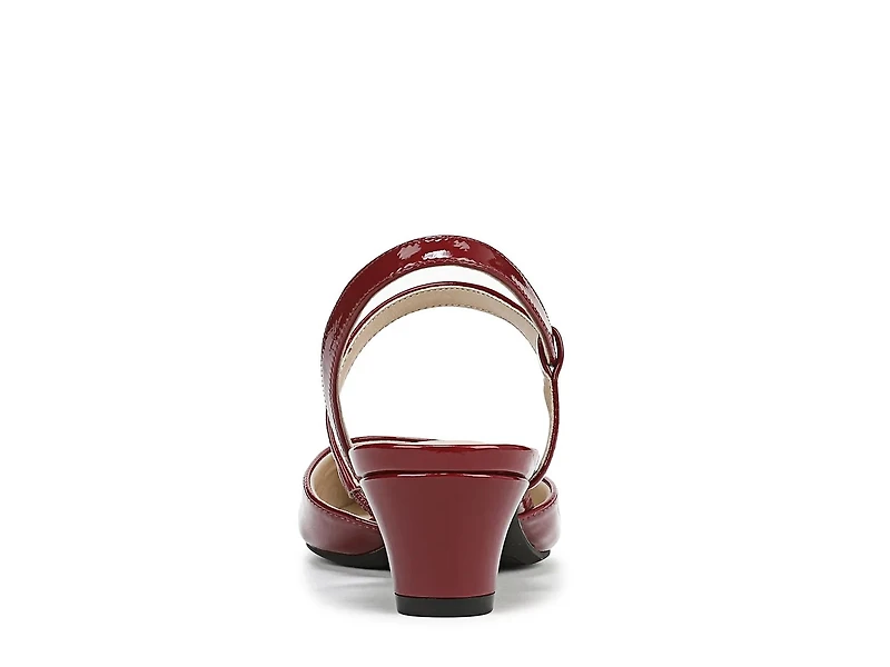 Minimalist Pump
