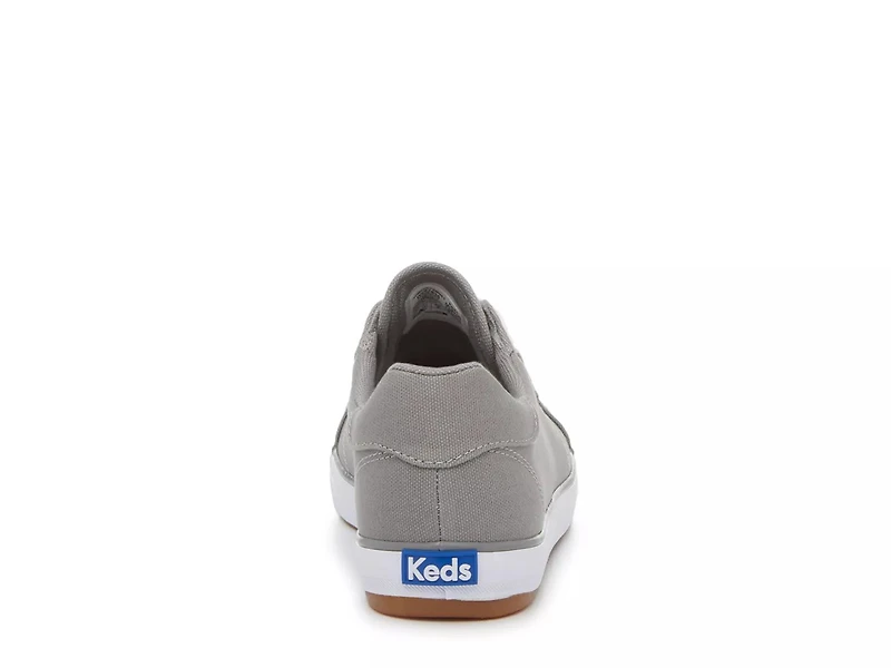 Center III Sneaker