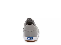 Center III Sneaker