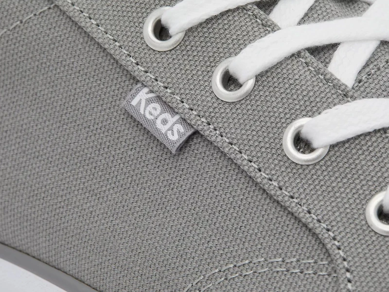 Center III Sneaker
