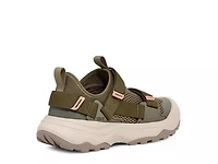 Outflow Universal Sneaker