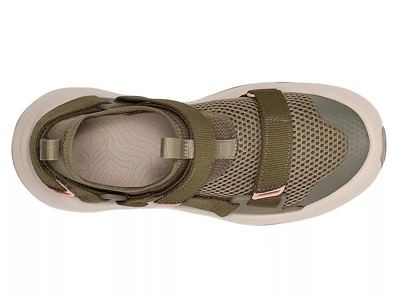 Outflow Universal Sneaker