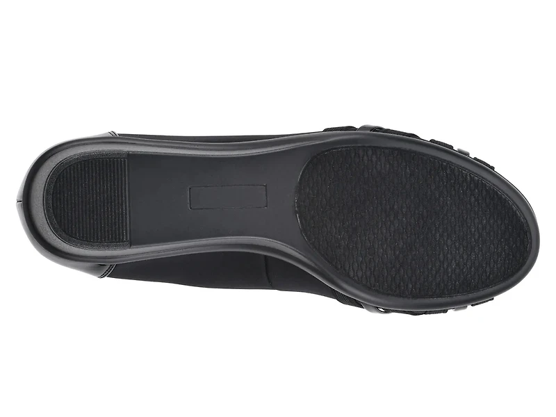 Bowie Wedge Pump