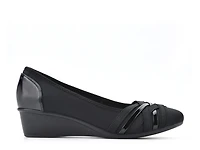Bowie Wedge Pump