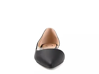 Mikki Flat