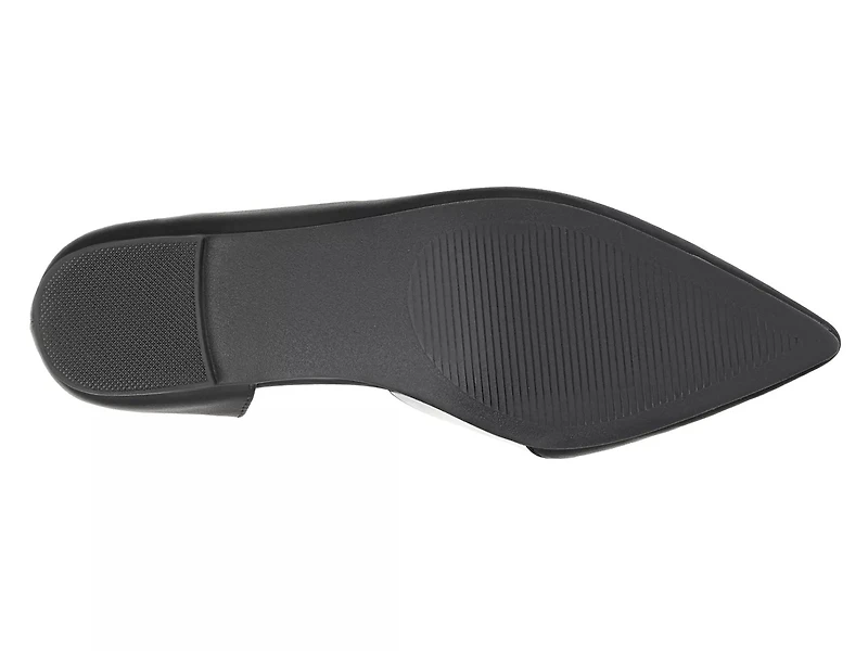 Mikki Flat