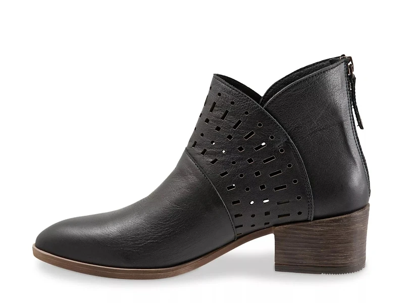 Loni Bootie