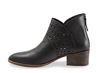 Loni Bootie