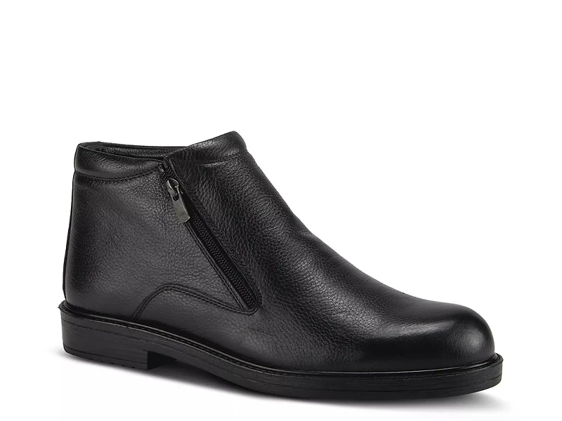 Elliot Boot