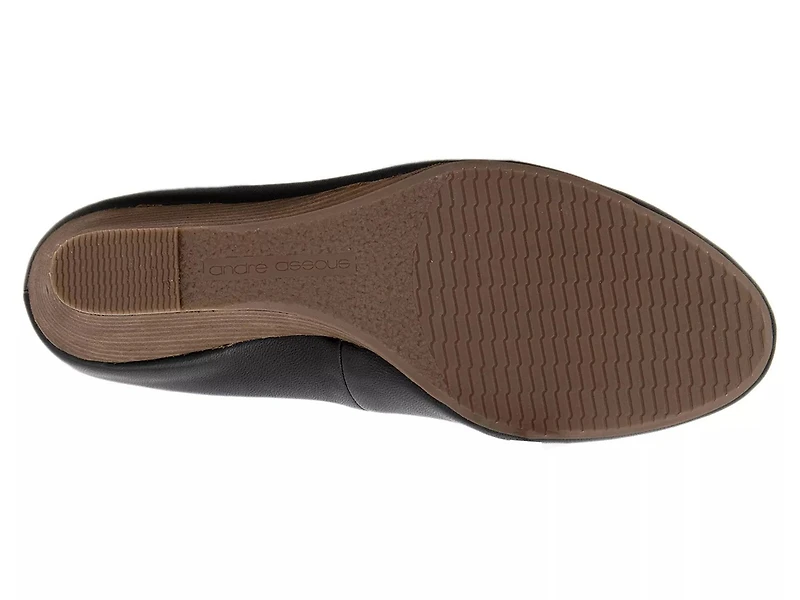 Khloe Wedge Pump