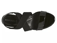 Rayna Sandal