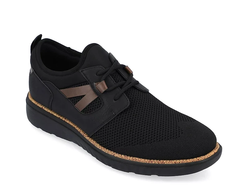 Claxton Sneaker