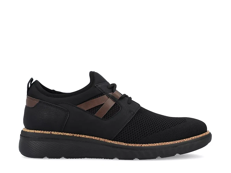 Claxton Sneaker