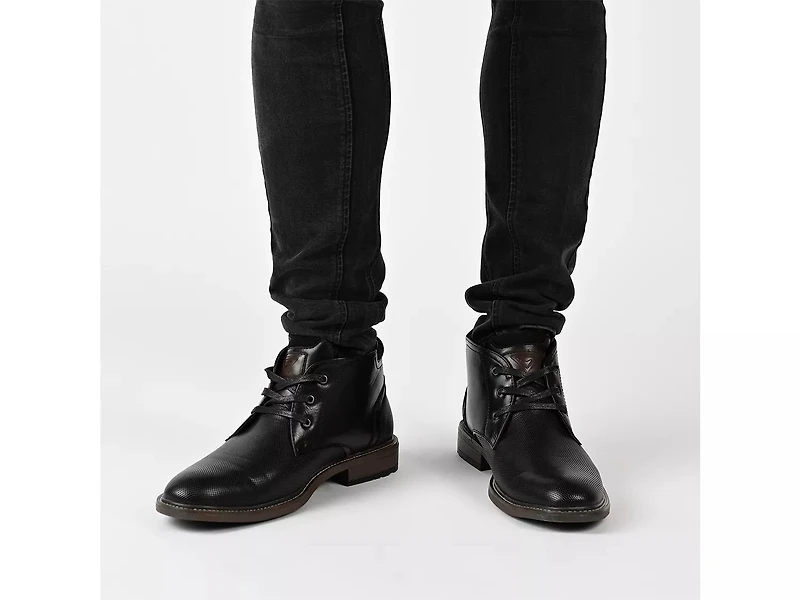 Vaughn Chukka Boot