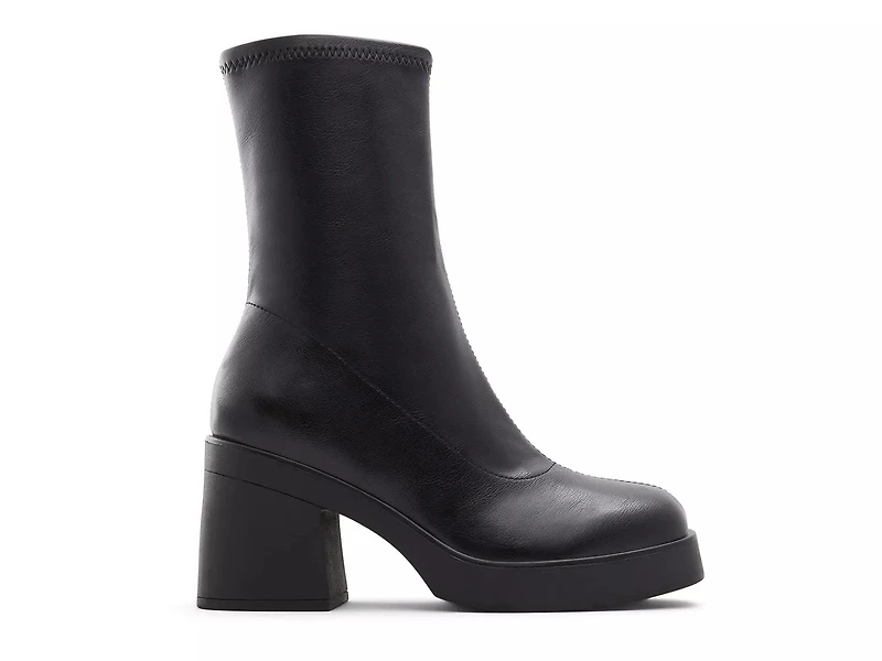 Steffanie Bootie