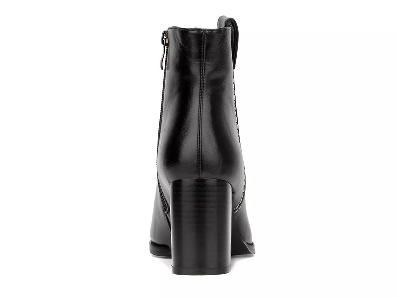 Daralyn Bootie