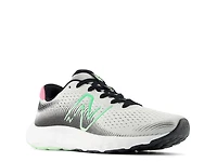 520 v8 Running Shoe