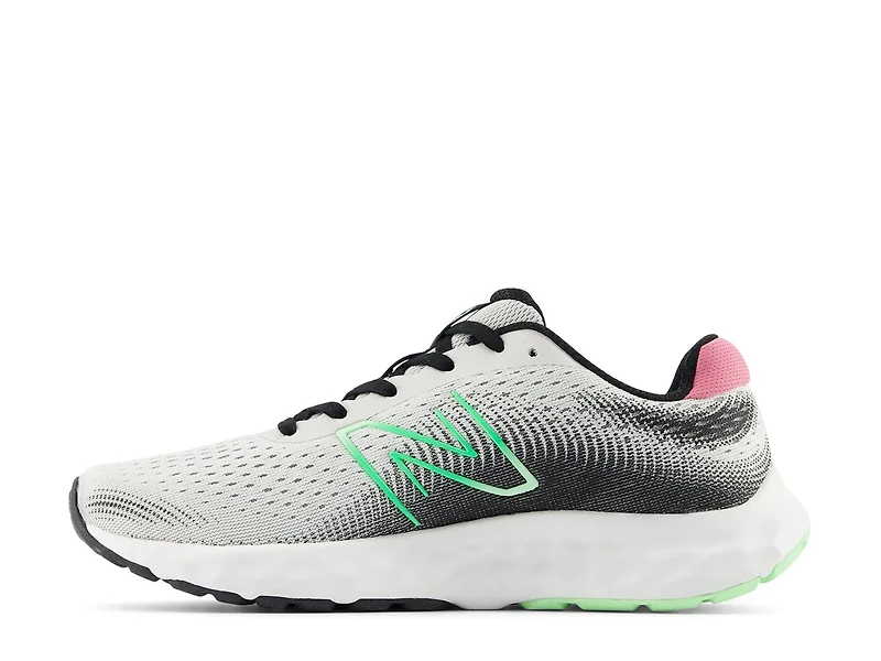520 v8 Running Shoe