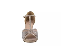 Nora Pump