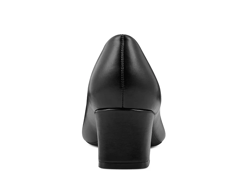 Nicole Pump