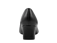 Nicole Pump