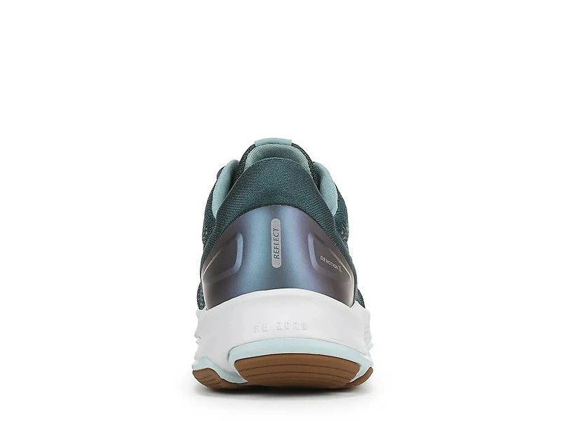 Devotion X Walking Sneaker
