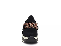 Jhenee Platform Sneaker